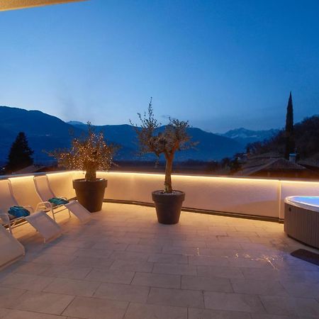 Penthouse & Garden - Luxury Apartment Postal / Burgstall Exterior photo