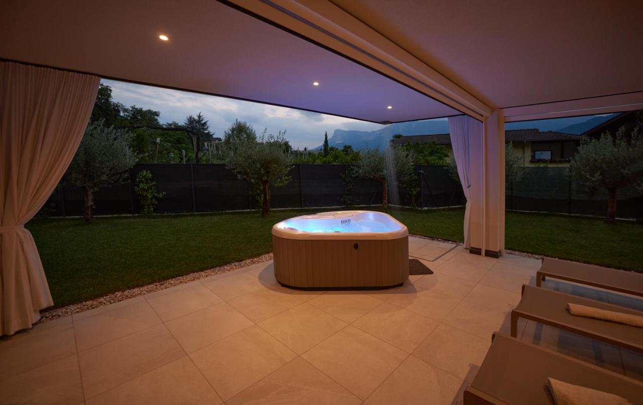 Penthouse & Garden - Luxury Apartment Postal / Burgstall Exterior photo